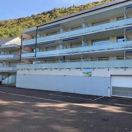 Mont-dore, F3 Confortable Avec Terrasse, Parking, Proche Centre - Fr-1-415-98